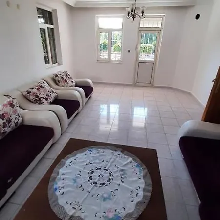 Villa Diana Side